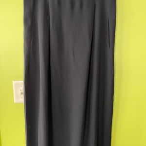 Eileen Fisher 100% silk midi skirt with pockets.